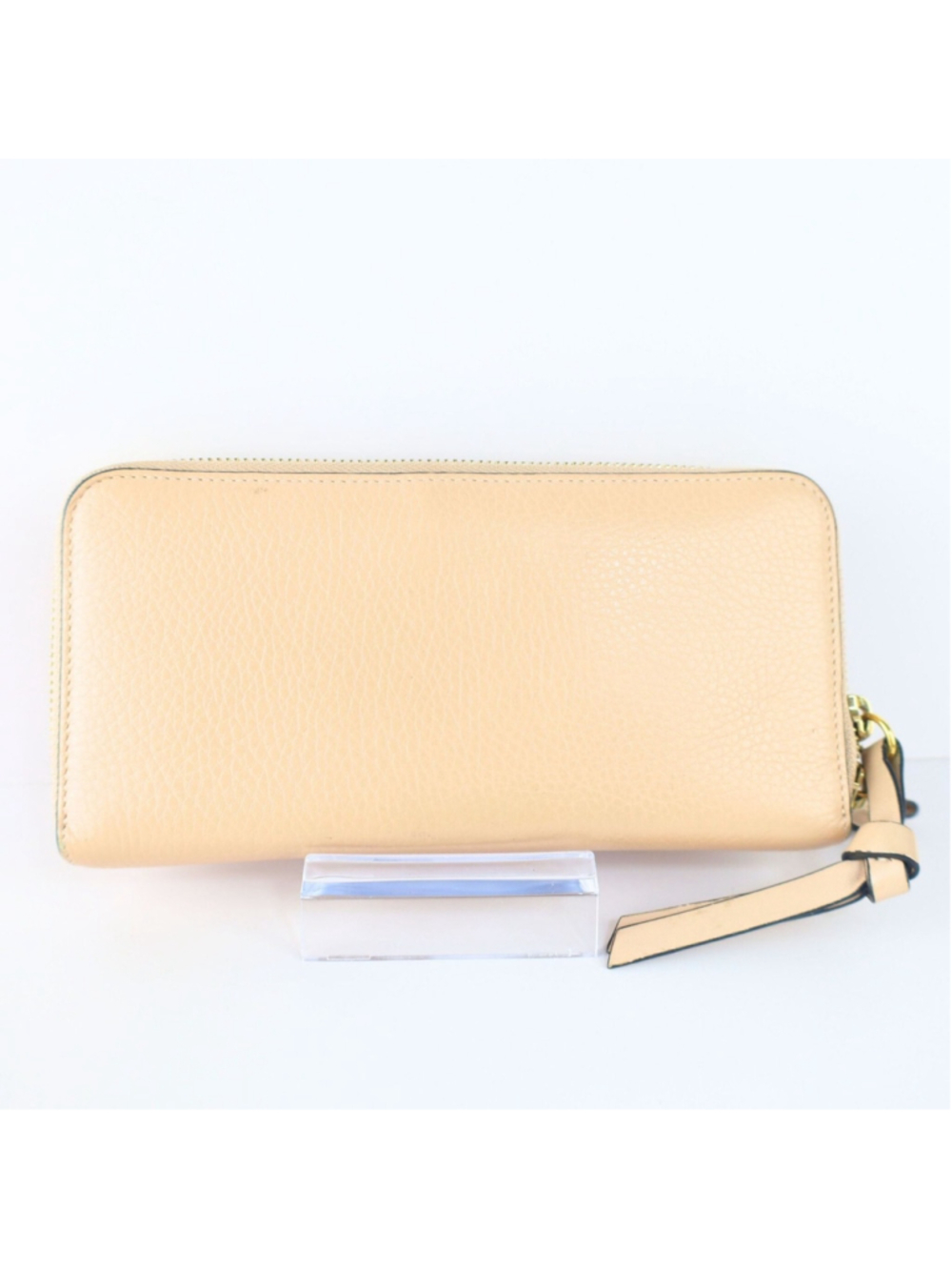 Chloe Alphabet Long Wallet For Women Beige NeutralLeather & Gold tone Hardware - Picture 6 of 16